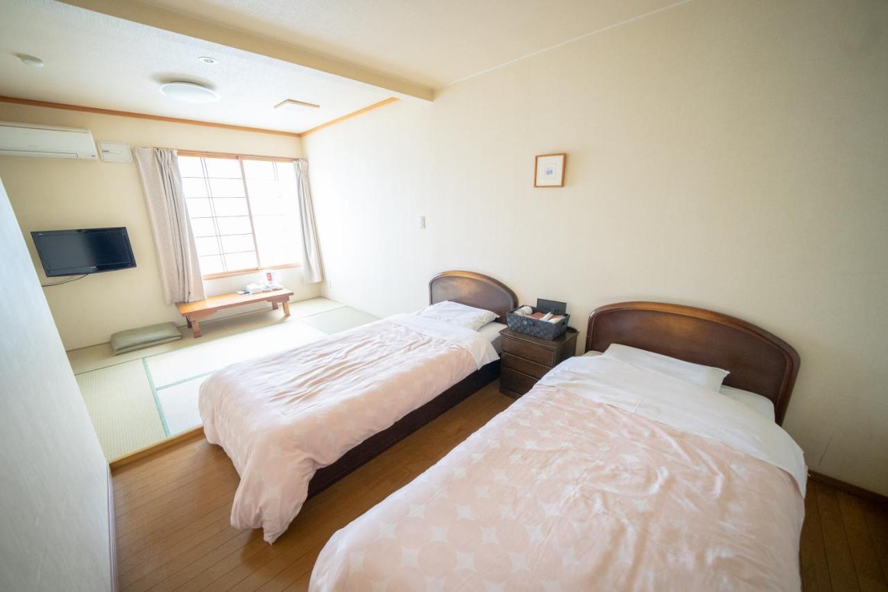 Nanputei Hotel Minamifurano Екстериор снимка